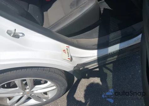 2018 Chevrolet Equinox Premier из США, поврежденный, VIN 2GNAXWEX5J6288235